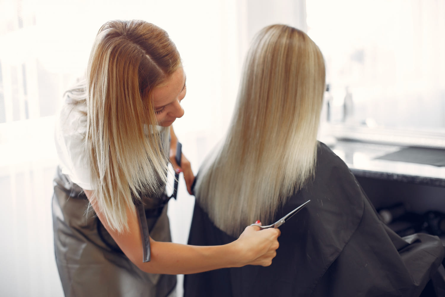 SG COIFFURE - Créer un balayage fondu et lumineux avec SG Coiffure